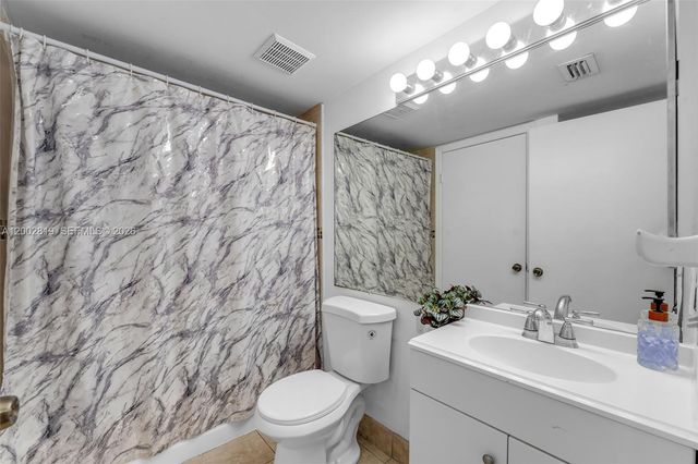 10630 SW 157th Ct 106, Miami, FL 33196