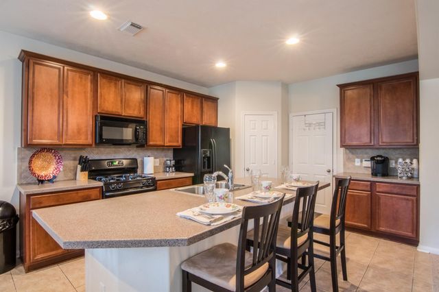 15 Aquiline Oaks Place, The Woodlands, TX 77382