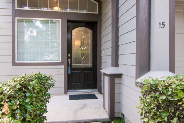 15 Aquiline Oaks Place, The Woodlands, TX 77382