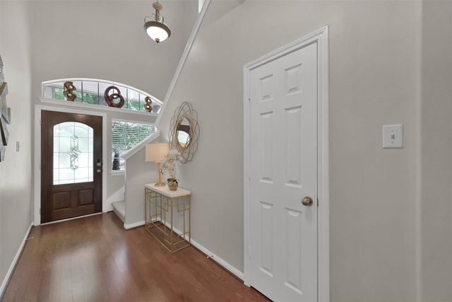 15 Aquiline Oaks Place, The Woodlands, TX 77382