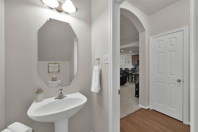 15 Aquiline Oaks Place, The Woodlands, TX 77382