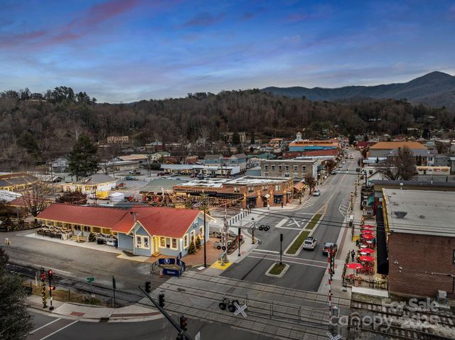 540 Toot Hollow Road, Bryson City, NC 28713