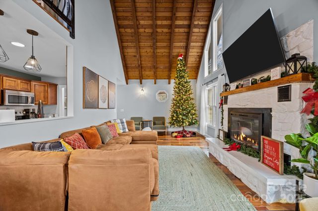 540 Toot Hollow Road, Bryson City, NC 28713