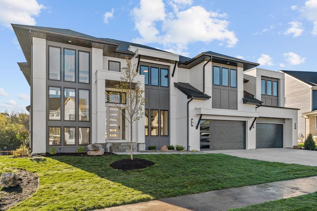 16530 64th Place N, Maple Grove, MN 55311 — exterior