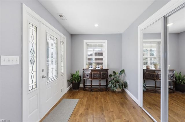 16 Holland DR, Windsor, VA 23487