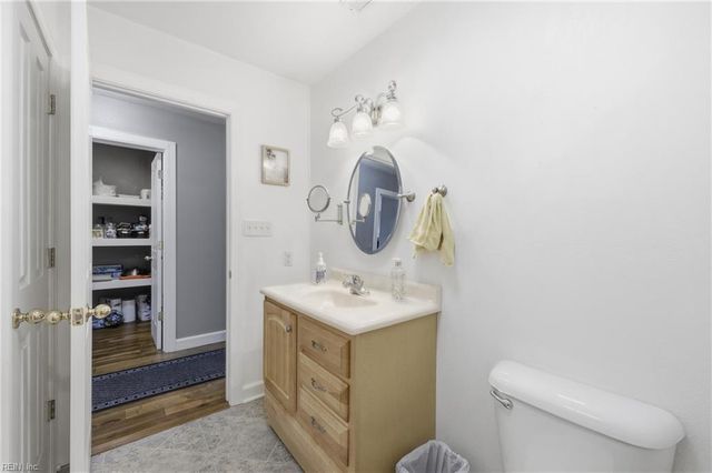 16 Holland DR, Windsor, VA 23487