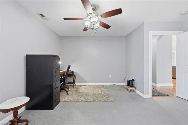 16 Holland DR, Windsor, VA 23487