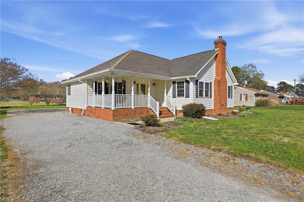 16 Holland DR, Windsor, VA 23487