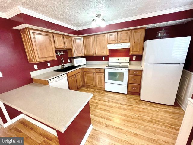 8194 MOUNTAIN ESTATE CT, Pasadena, MD 21122