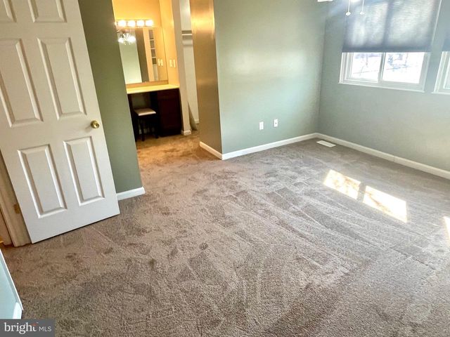 8194 MOUNTAIN ESTATE CT, Pasadena, MD 21122