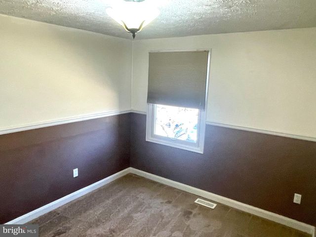 8194 MOUNTAIN ESTATE CT, Pasadena, MD 21122