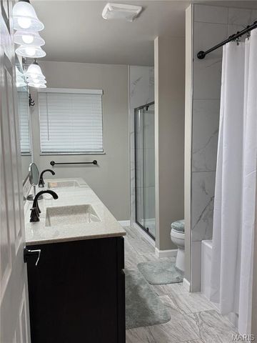 13075 Old Jamestown Road, Black Jack, MO 63033
