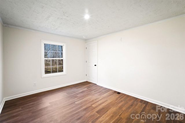 114 Woodberry Drive, Cherryville, NC 28021