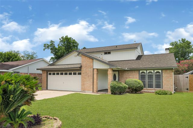 12543 Versailles Drive, Houston, TX 77015