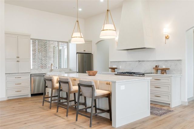 11900 Setenta Grove Circle, Oklahoma City, OK 73150