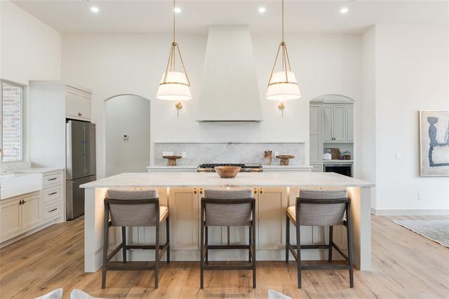 11900 Setenta Grove Circle, Oklahoma City, OK 73150