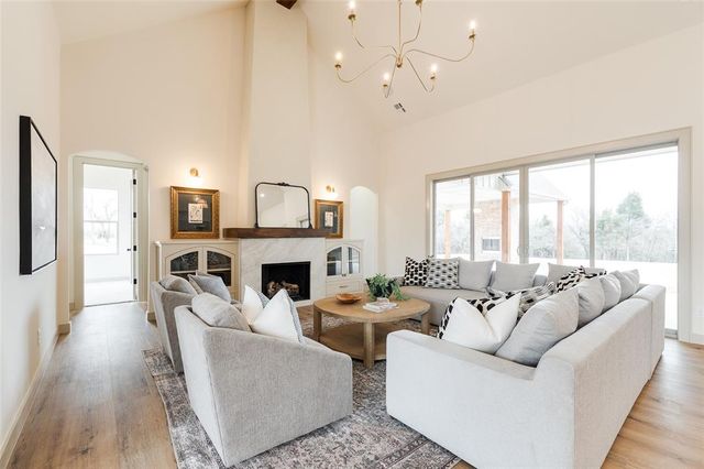 11900 Setenta Grove Circle, Oklahoma City, OK 73150