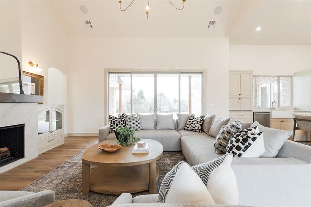 11900 Setenta Grove Circle, Oklahoma City, OK 73150