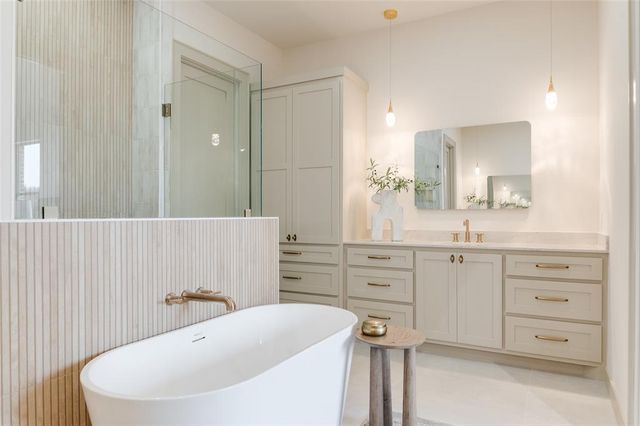 11900 Setenta Grove Circle, Oklahoma City, OK 73150