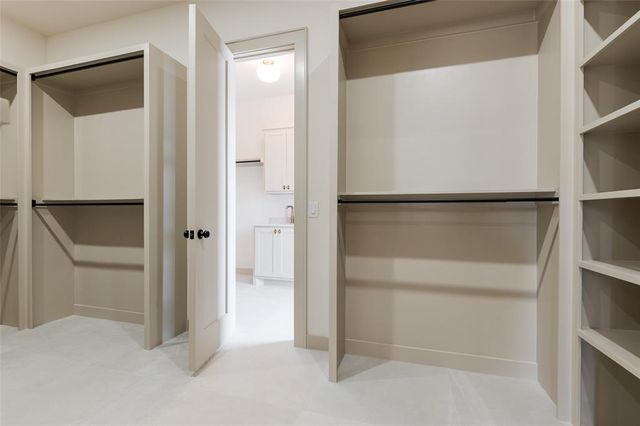 11900 Setenta Grove Circle, Oklahoma City, OK 73150