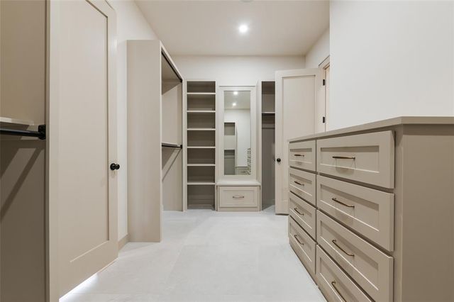 11900 Setenta Grove Circle, Oklahoma City, OK 73150