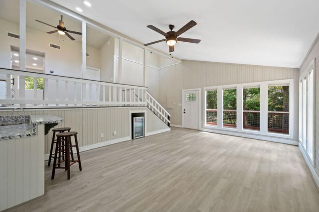 239 White Oak Hills, Livingston, TX 77351