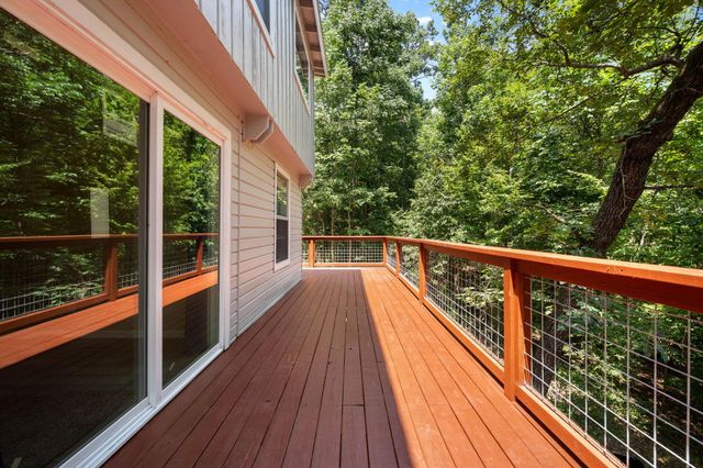 239 White Oak Hills, Livingston, TX 77351