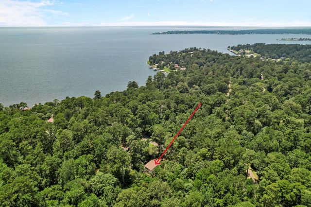 239 White Oak Hills, Livingston, TX 77351