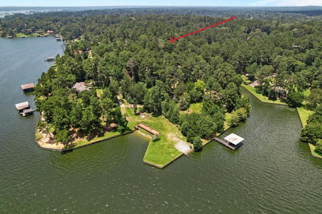 239 White Oak Hills, Livingston, TX 77351