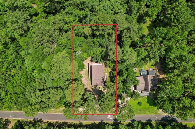 239 White Oak Hills, Livingston, TX 77351