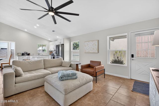 814 E MANOR Drive, Chandler, AZ 85225