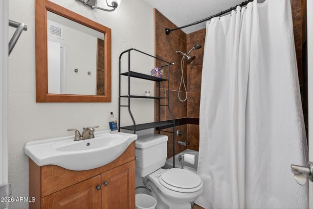 814 E MANOR Drive, Chandler, AZ 85225