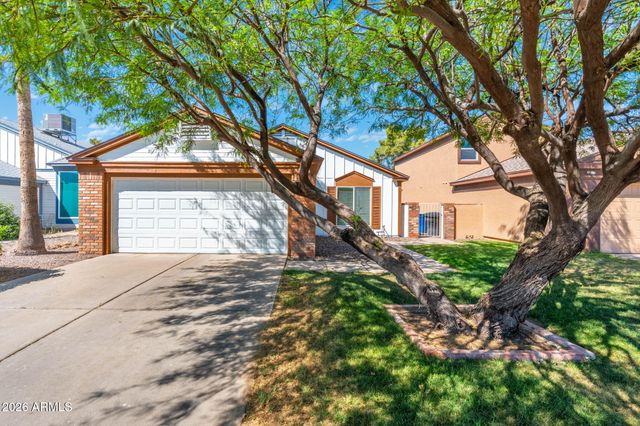 814 E MANOR Drive, Chandler, AZ 85225