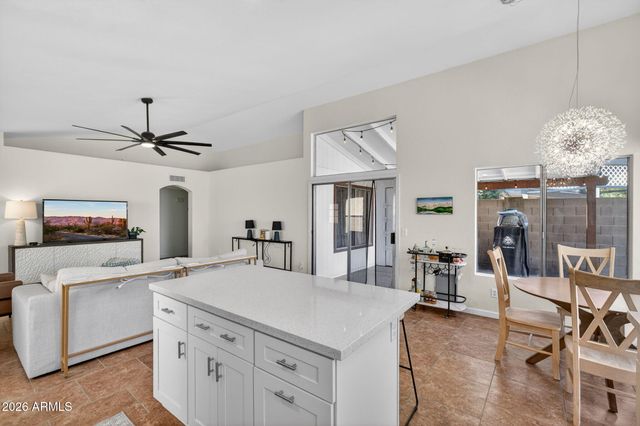 814 E MANOR Drive, Chandler, AZ 85225