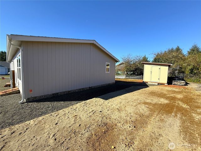 154 Calawah Street SW, Ocean Shores, WA 98569