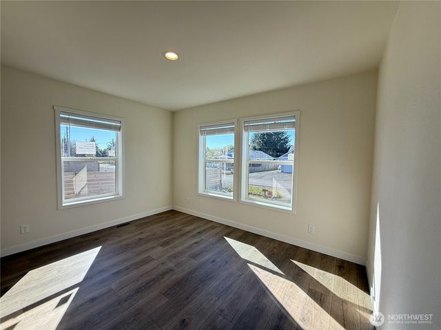 154 Calawah Street SW, Ocean Shores, WA 98569