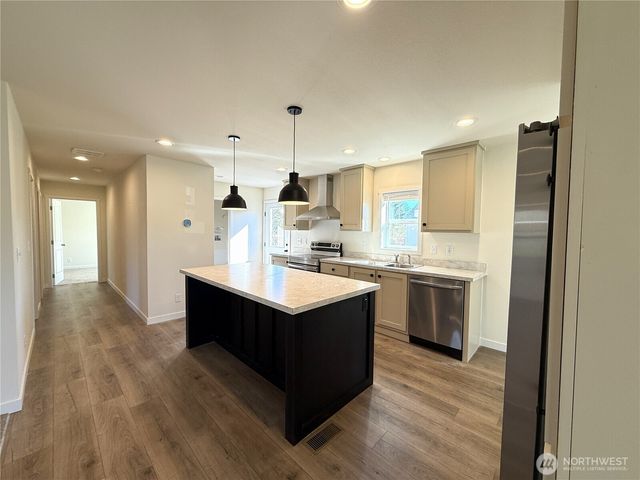 154 Calawah Street SW, Ocean Shores, WA 98569