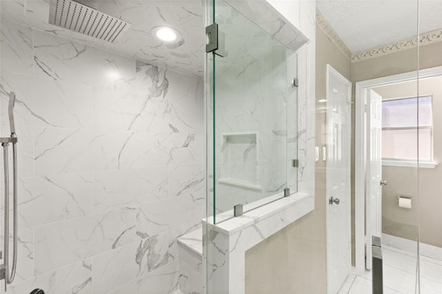 7231 Granvia Dr, Houston, TX 77083