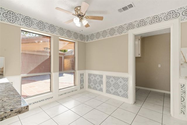 7231 Granvia Dr, Houston, TX 77083