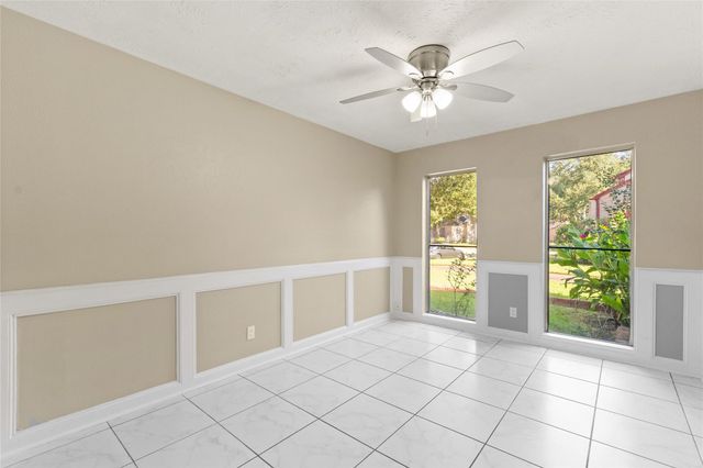 7231 Granvia Dr, Houston, TX 77083