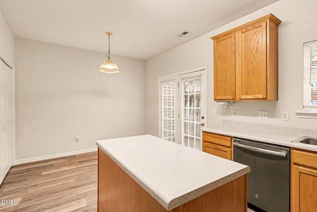 10947 Pendragon Place, Raleigh, NC 27614