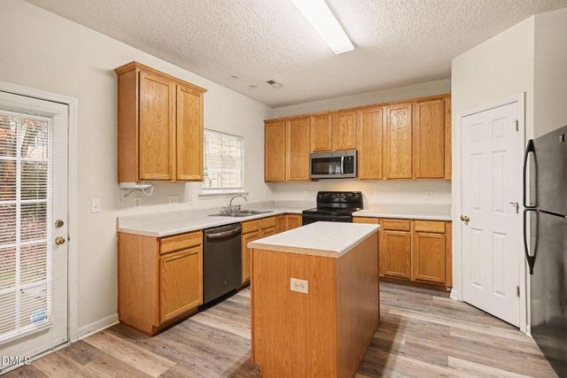 10947 Pendragon Place, Raleigh, NC 27614