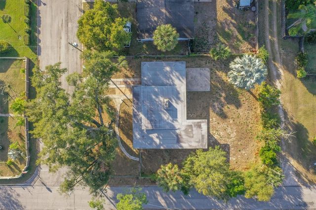 495 AVENUE F SE, Winter Haven, FL 33880