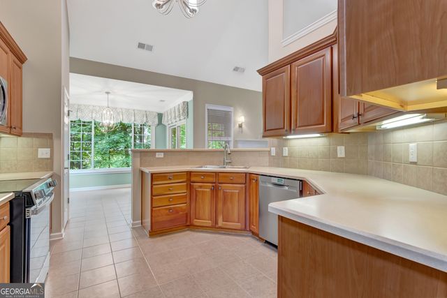 15 Downing Court, Newnan, GA 30265