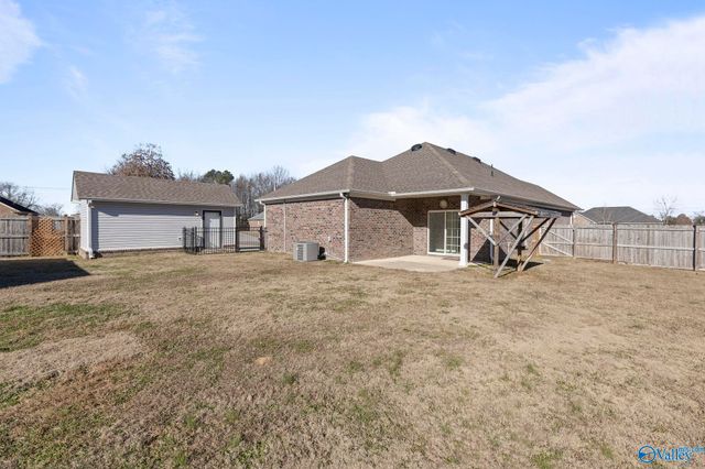 16210 Kyle Moran Drive, Athens, AL 35614