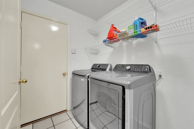 2207 Hickory Wood Trail, Arlington, TX 76018