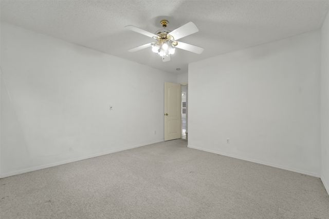 2207 Hickory Wood Trail, Arlington, TX 76018