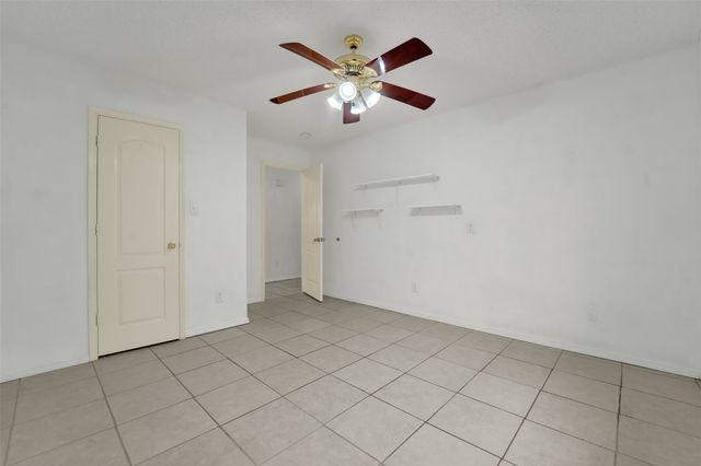 2207 Hickory Wood Trail, Arlington, TX 76018