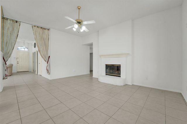 2207 Hickory Wood Trail, Arlington, TX 76018