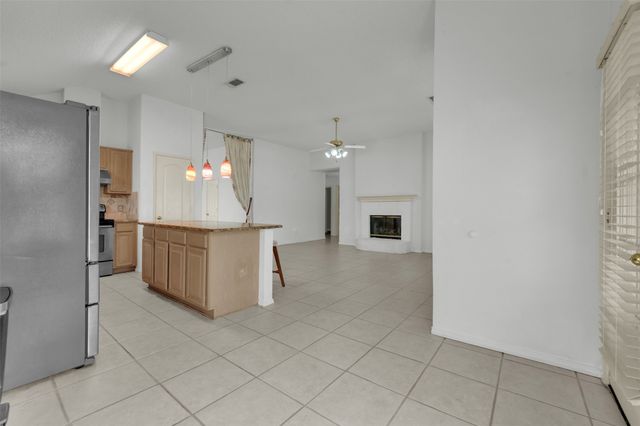 2207 Hickory Wood Trail, Arlington, TX 76018